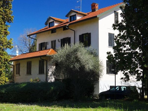 casa indipendente in vendita a Venegono Superiore
