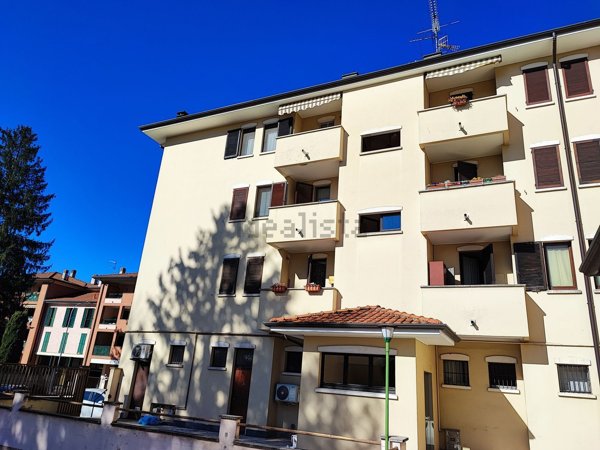 appartamento in vendita a Venegono Superiore