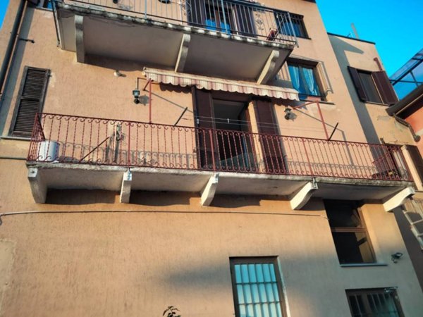 appartamento in vendita a Venegono Superiore