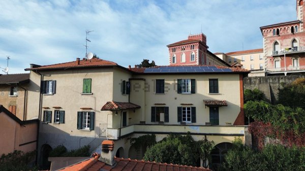casa indipendente in vendita a Venegono Superiore