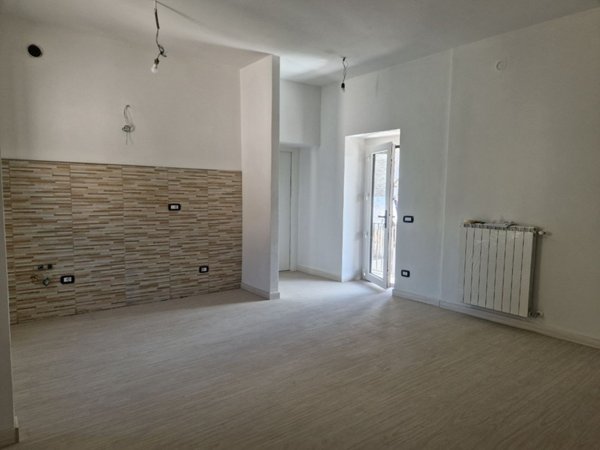 appartamento in vendita a Venegono Superiore