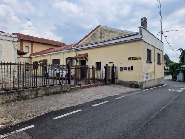 appartamento in vendita a Venegono Superiore
