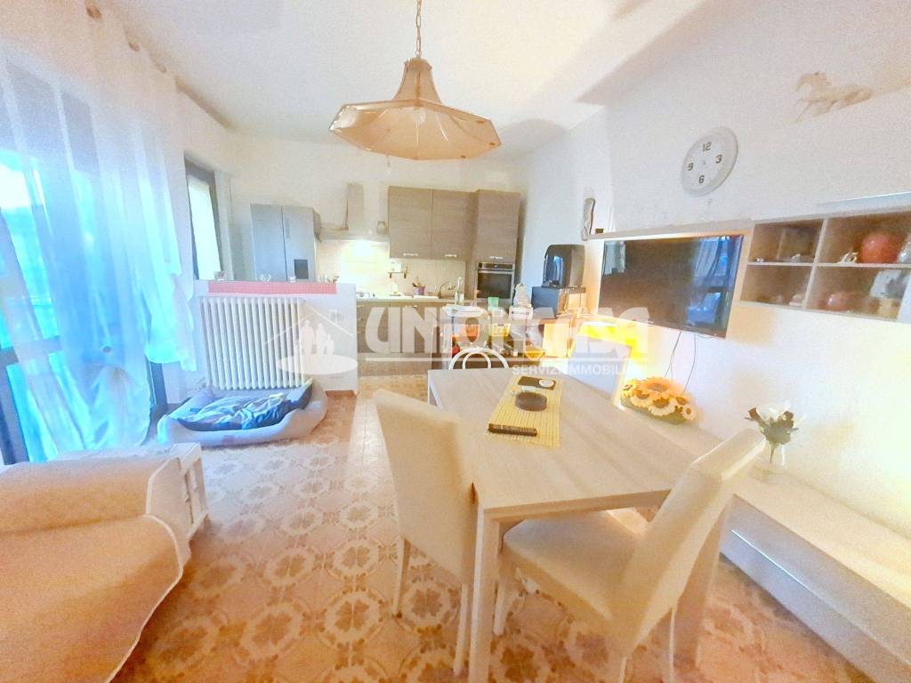 casa indipendente in vendita a Venegono Superiore