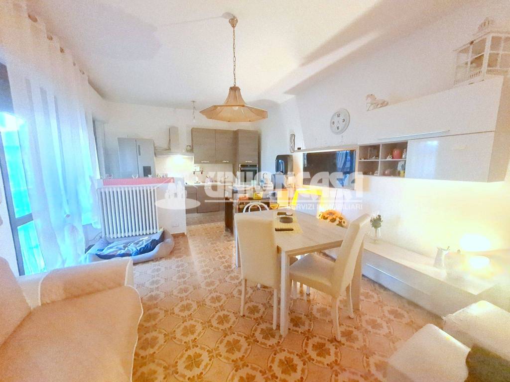 casa indipendente in vendita a Venegono Superiore