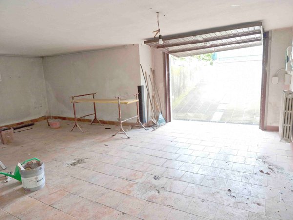 casa indipendente in vendita a Venegono Superiore