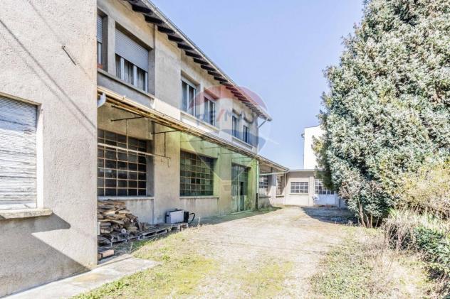 appartamento in vendita a Venegono Superiore