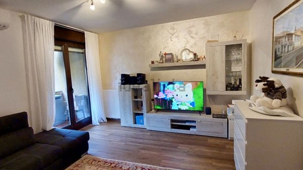 appartamento in vendita a Venegono Superiore