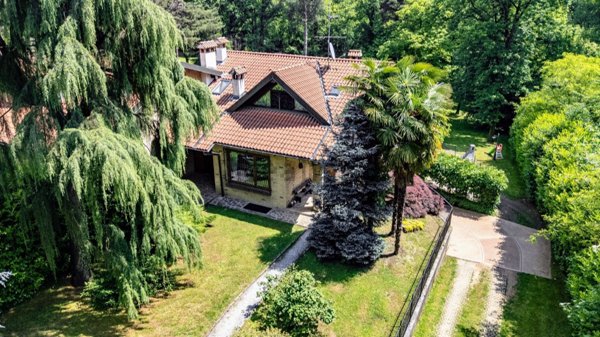 casa indipendente in vendita a Venegono Superiore in zona Pianbosco