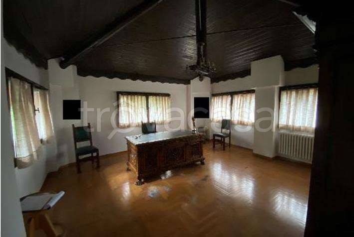 villa in vendita a Venegono Superiore