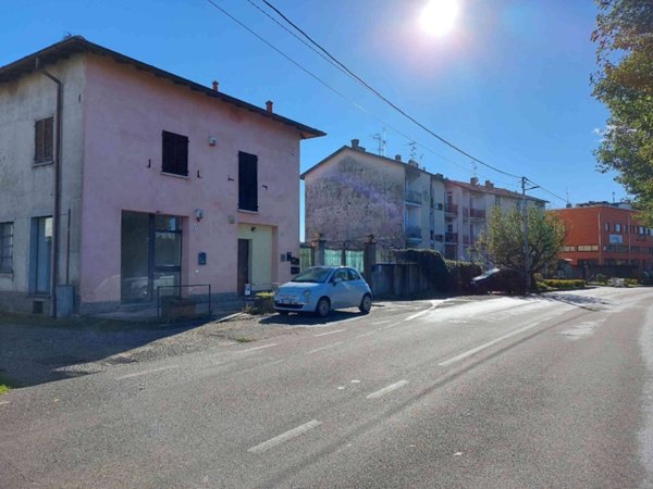 appartamento in vendita a Venegono Superiore