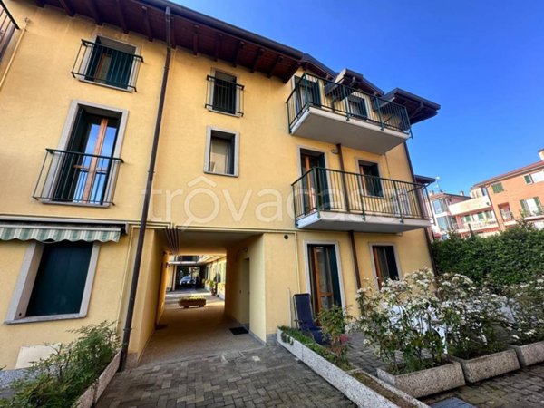 appartamento in vendita a Venegono Superiore