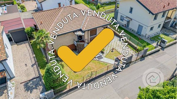casa indipendente in vendita a Venegono Superiore