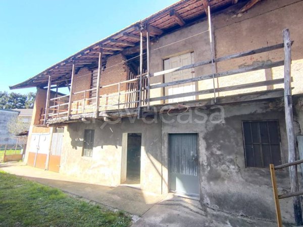 casa indipendente in vendita a Venegono Superiore