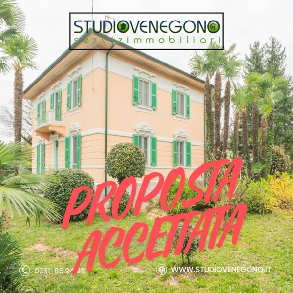 casa indipendente in vendita a Venegono Superiore