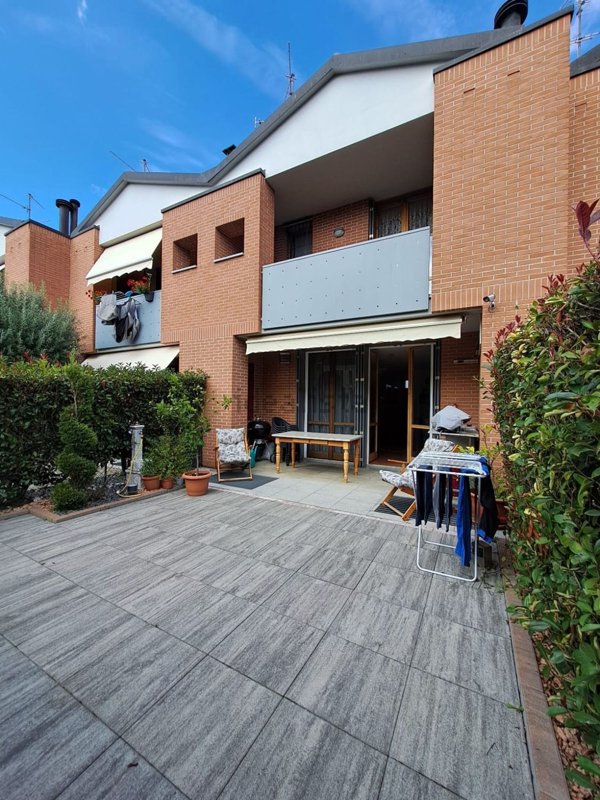 casa indipendente in vendita a Venegono Superiore