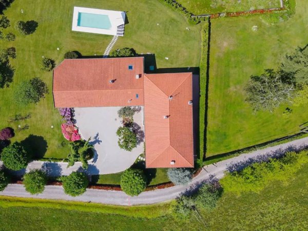 casa indipendente in vendita a Venegono Superiore
