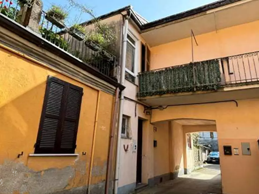 appartamento in vendita a Venegono Superiore