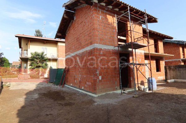 casa indipendente in vendita a Venegono Superiore