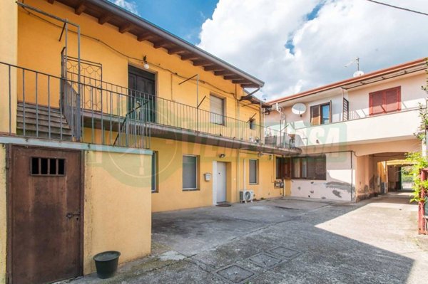 appartamento in vendita a Venegono Superiore