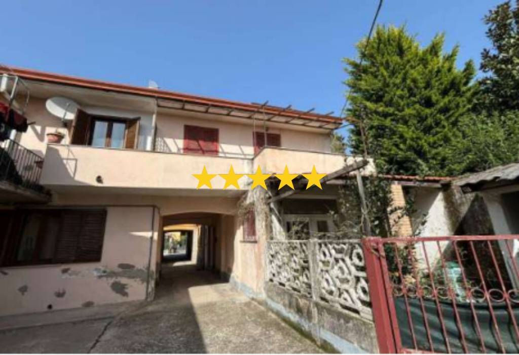 appartamento in vendita a Venegono Superiore