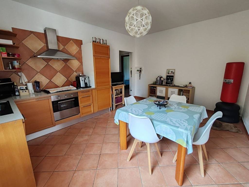 appartamento in vendita a Venegono Superiore