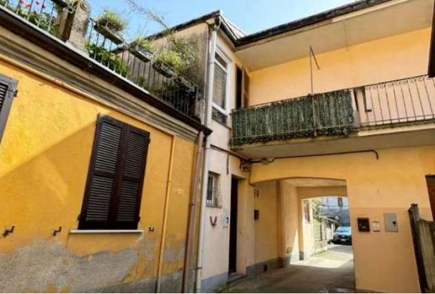 appartamento in vendita a Venegono Superiore