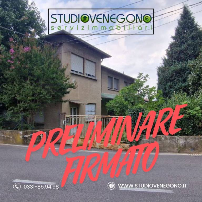 casa indipendente in vendita a Venegono Superiore