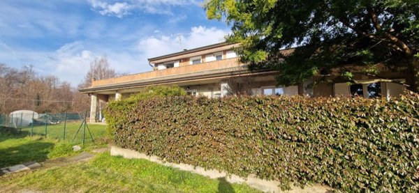 appartamento in vendita a Venegono Superiore