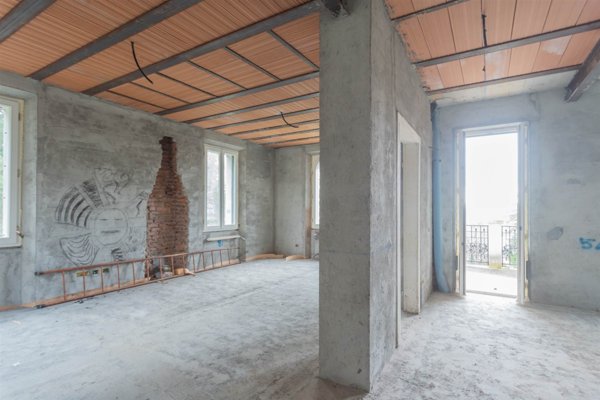 appartamento in vendita a Venegono Superiore