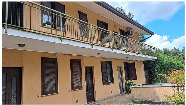 appartamento in vendita a Venegono Superiore