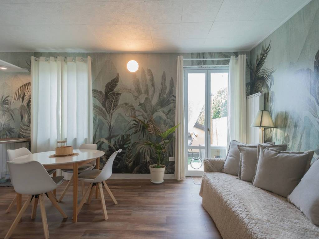 appartamento in vendita a Venegono Superiore