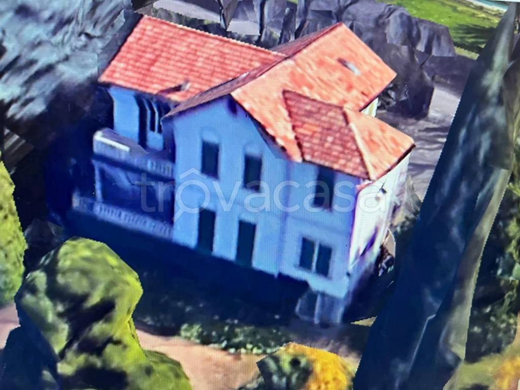 casa indipendente in vendita a Venegono Superiore