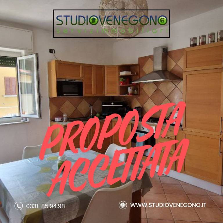 appartamento in vendita a Venegono Superiore