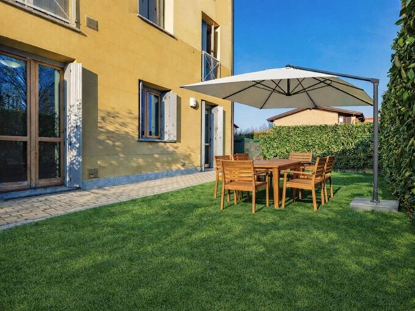 appartamento in vendita a Venegono Superiore