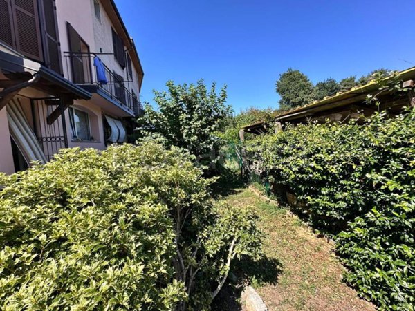 casa indipendente in vendita a Venegono Superiore