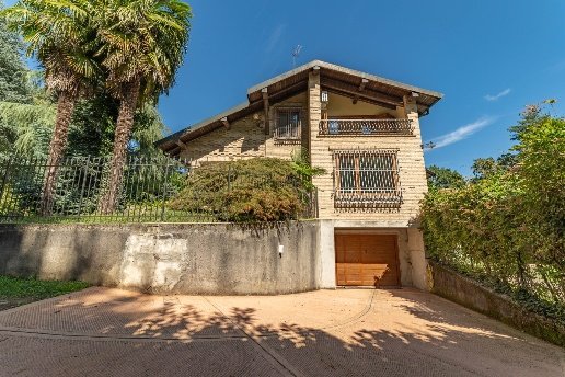 casa indipendente in vendita a Venegono Superiore in zona Pianbosco