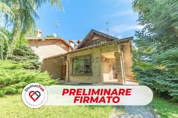 casa indipendente in vendita a Venegono Superiore in zona Pianbosco