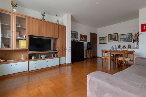 appartamento in vendita a Venegono Superiore