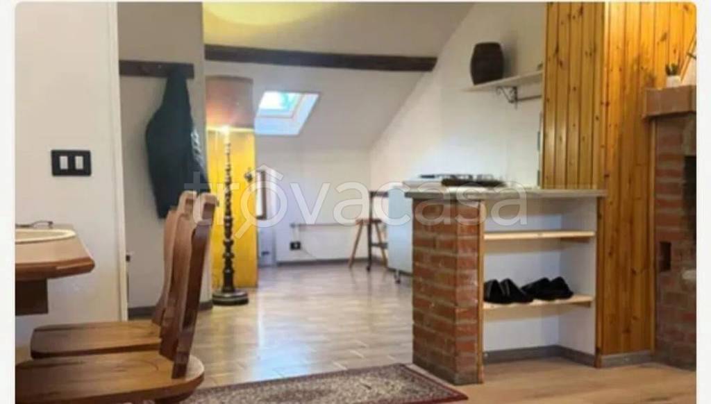 casa indipendente in vendita a Venegono Superiore