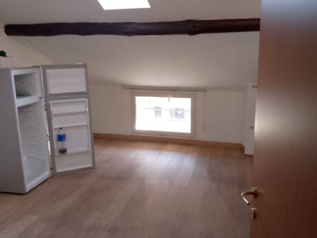 casa indipendente in vendita a Venegono Superiore