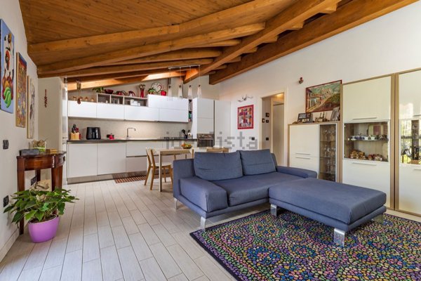 appartamento in vendita a Venegono Superiore