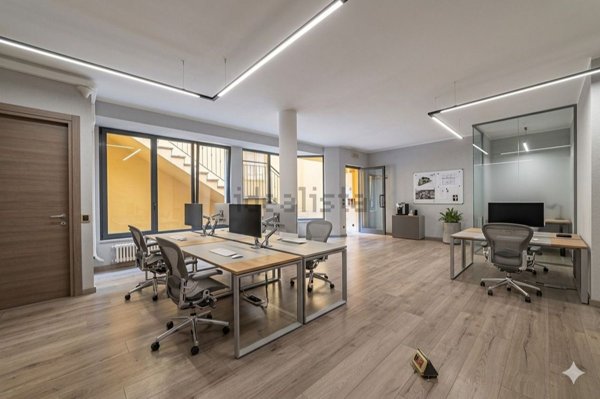 ufficio in vendita a Venegono Superiore