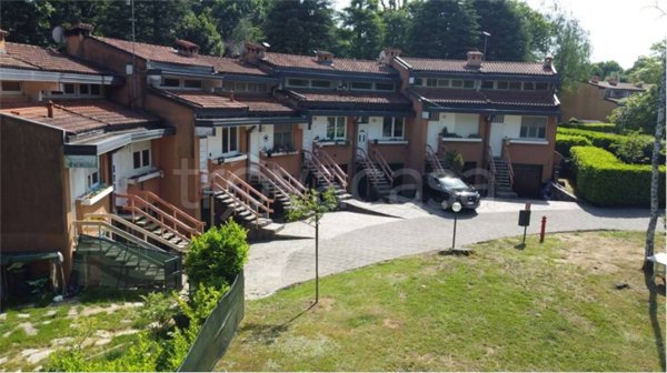 casa indipendente in vendita a Venegono Superiore in zona Pianbosco