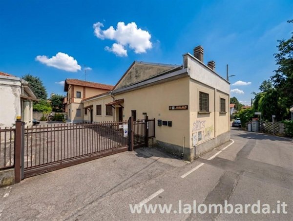 appartamento in vendita a Venegono Superiore in zona San Martino