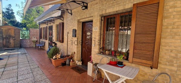 appartamento in vendita a Venegono Superiore in zona Pianasca