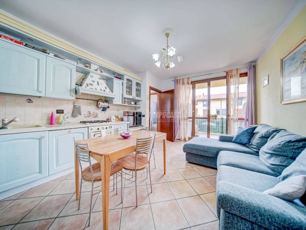 appartamento in vendita a Vergiate