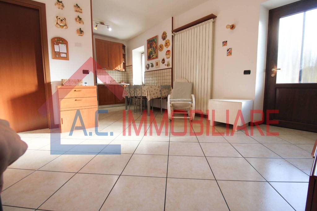 appartamento in vendita a Vergiate