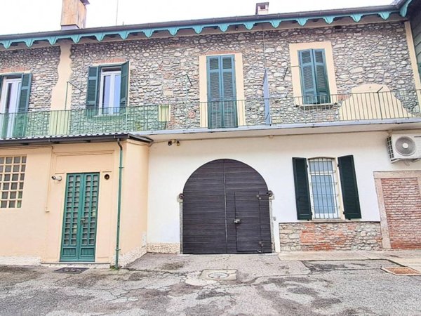 appartamento in vendita a Vergiate