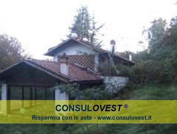 casa indipendente in vendita a Vergiate