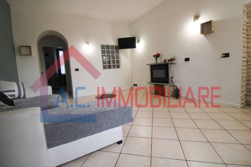 appartamento in vendita a Vergiate